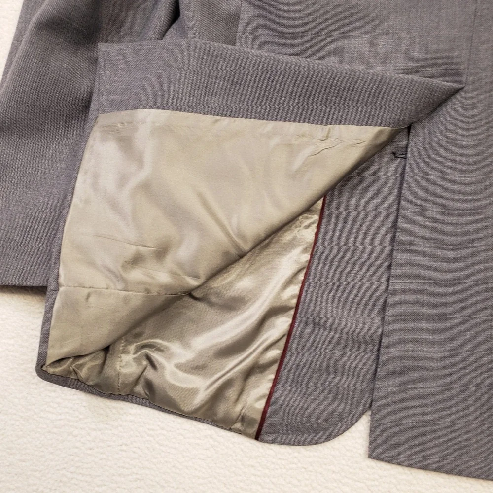 Chaps Ralph Lauren Blazer Men 38R Gray Two Gold Crest Button Wool Sport Coat USA